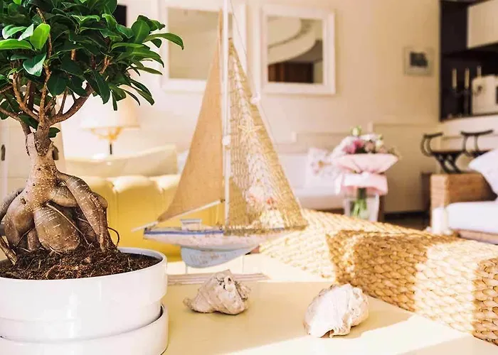 فندق مبيت وإفطار De La 3*