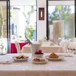 Bed & Breakfast De La Cattolica