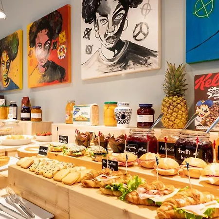 לינה וארוחת בוקר De La קאטוליקה